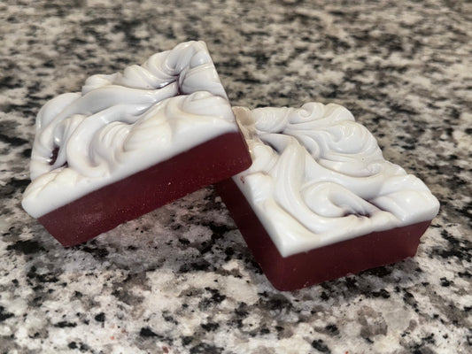 Strawberries and Cream shampoo/ conditioning blend bar